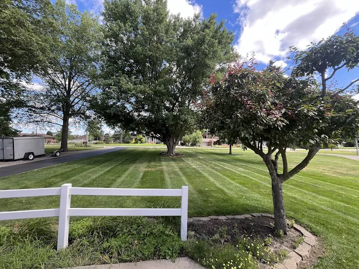 Freedom Lawn And Landscaping LLC Picture 2