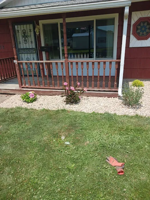 Lasters Lawncare and Landscape LLC Picture 6