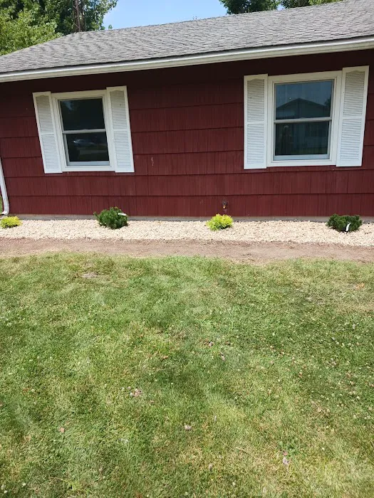 Lasters Lawncare and Landscape LLC Picture 3