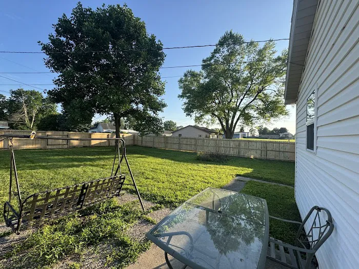 Lasters Lawncare and Landscape LLC Picture 7