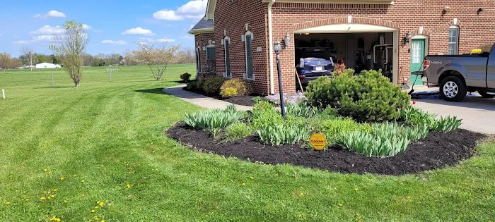 Mow Convenient LLC - Lawn & Landscape Services Picture 6