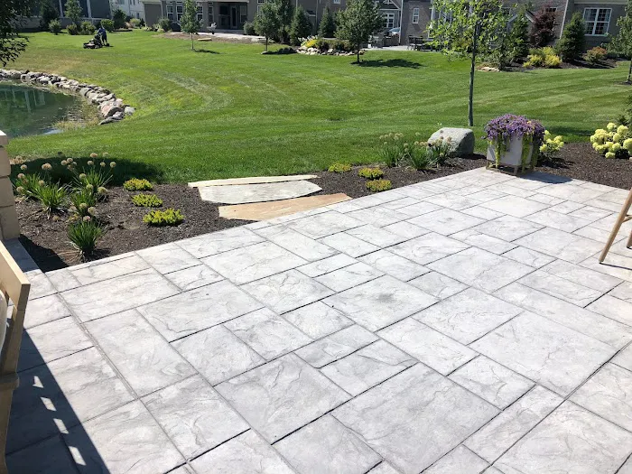 Mack Landscapes Picture 9
