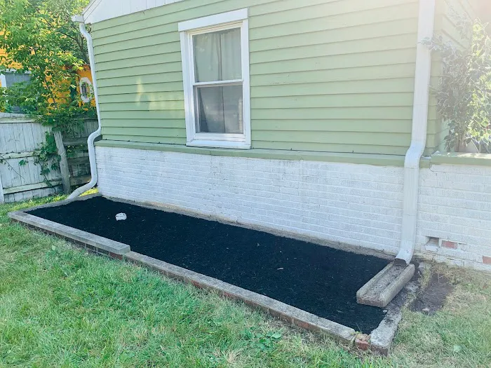 Sanchez Lawn & Landscape LLC Picture 1