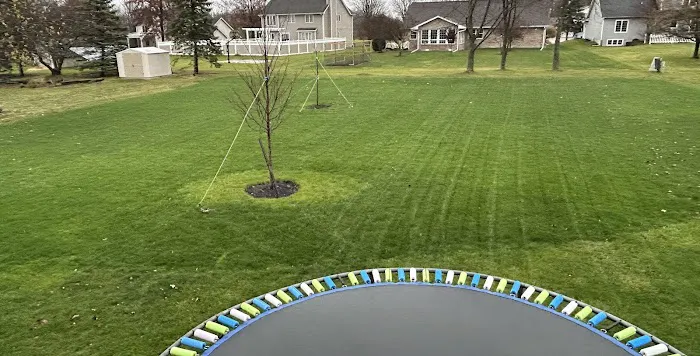 Huber Landscaping Service Picture 3
