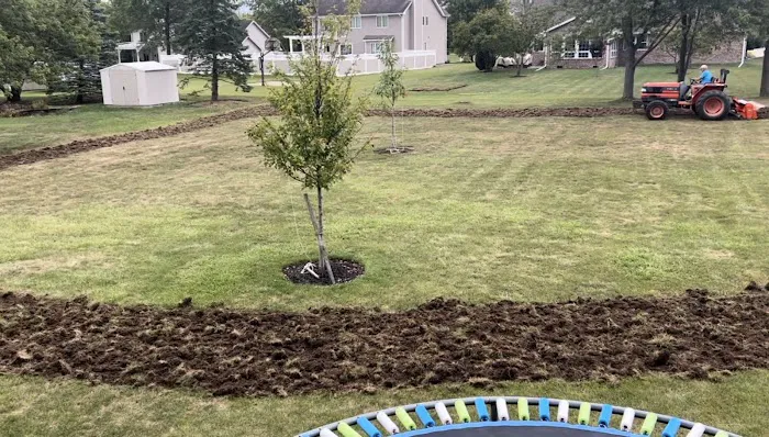 Huber Landscaping Service Picture 4