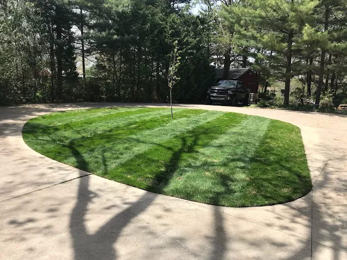 Triple Green Lawn Care Picture 9