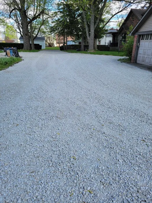 Ryan's Driveway Grading & Garden Tilling Picture 2