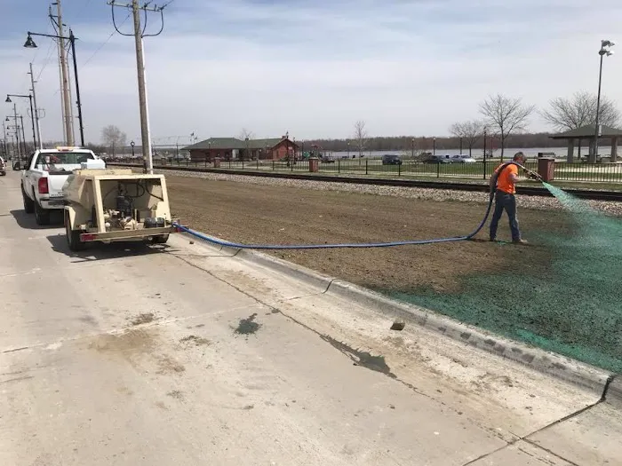 J&L Lawn Care & Landscaping LLC Picture 1