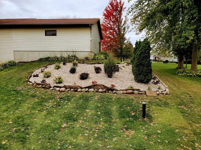 Mike Hooks Landscaping, LLC Picture 1