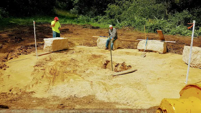 Mike Hooks Landscaping, LLC Picture 2