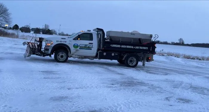 S&R Lawncare & Snow Removal & Lawn Treatments & Landscaping Picture 9