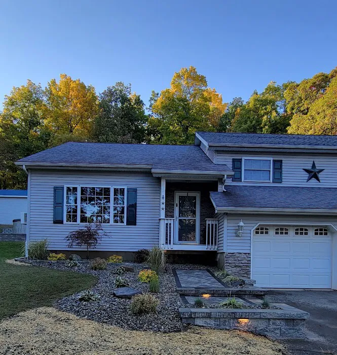S&R Lawncare & Snow Removal & Lawn Treatments & Landscaping Picture 10