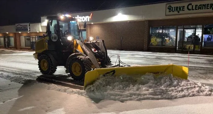 S&R Lawncare & Snow Removal & Lawn Treatments & Landscaping Picture 8