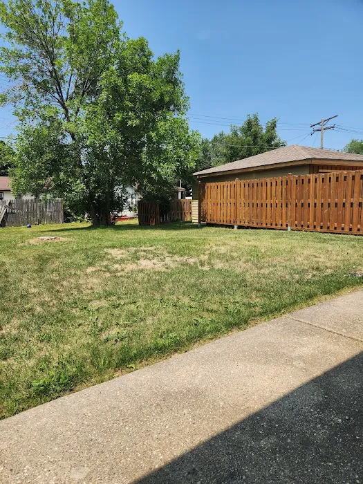 Lewis Affordable Landscaping LLC Picture 4