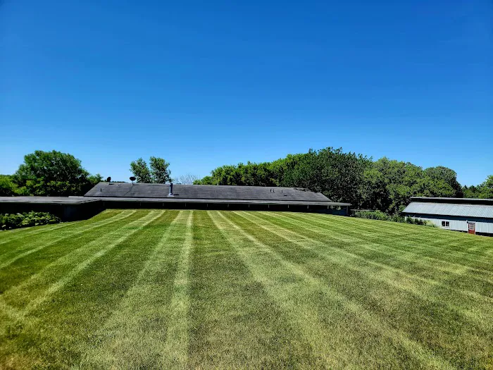Husty Lawns & Services LLC Picture 4