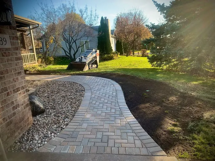 EMT Landscaping LLC Picture 10