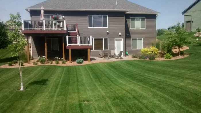 Kingdom Lawn Care LLC Picture 3