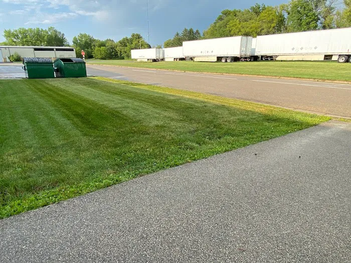 Kingdom Lawn Care LLC Picture 8