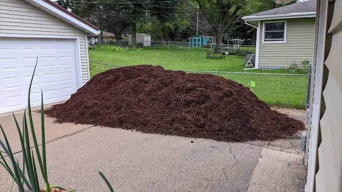 Ace Mulches Picture 3