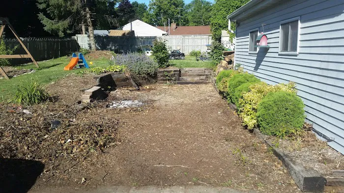 Herriges Lawn & Landscaping Picture 4