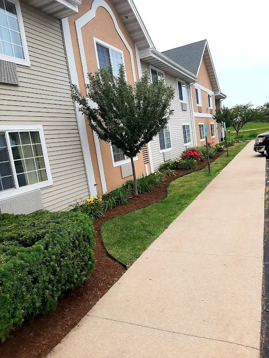 SKB Lawn Care Picture 9