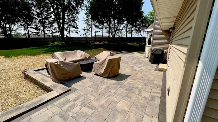 Valley View Landscaping and Greenhouse Picture 1