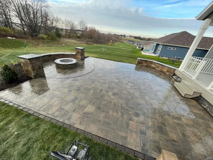 Valley View Landscaping and Greenhouse Picture 2