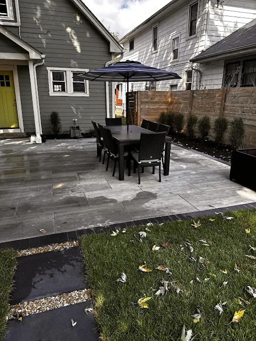 DeVries Design and Landscape Picture 7