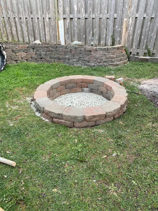 Navas Lawn And Landscape LLC Picture 9