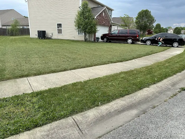 Heaven's Landscaping LLC Picture 5