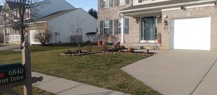A1 Lawn Care And Snow Removal LLC Picture 2