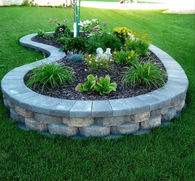 Kingdom Lawn & Landscaping Picture 1