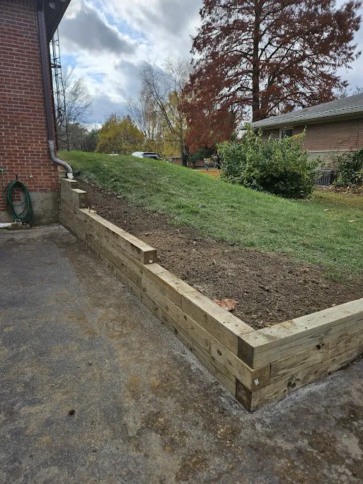 Cahill's Lawn & Landscape Picture 4