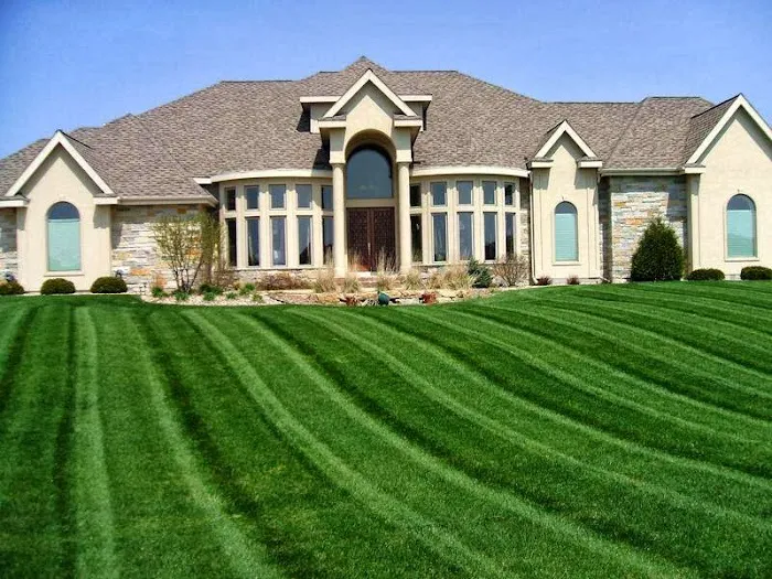 GRASSHOPPER Lawn & Landscape LLC Picture 1