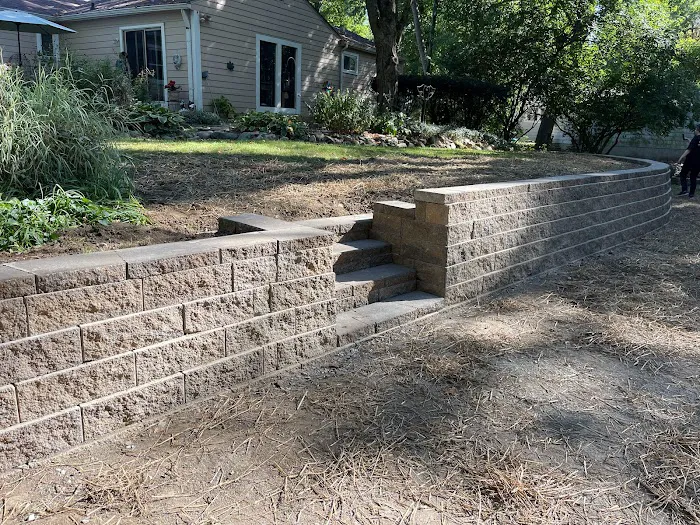 VJ landscaping Javier Leal Picture 8