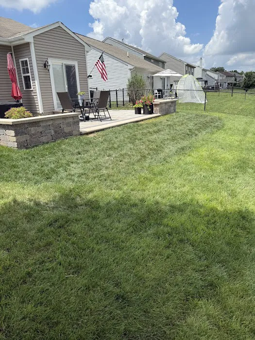 Blue Duck Lawn Care Picture 6