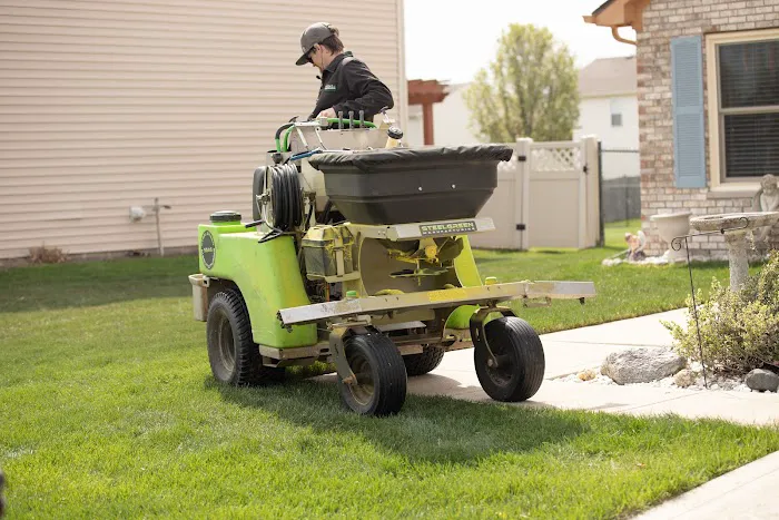 Blue Duck Lawn Care Picture 8