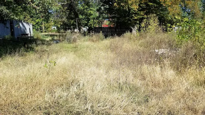 Griffith Lawn & Garden Services Picture 1