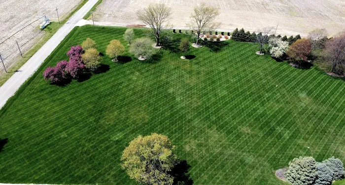 Williams Lawn & Landscaping/Snow Removal Picture 5