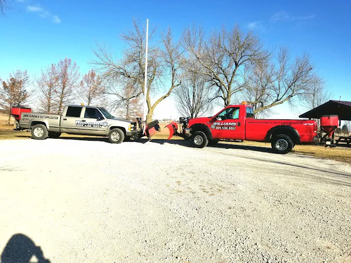 Williams Lawn & Landscaping/Snow Removal Picture 4