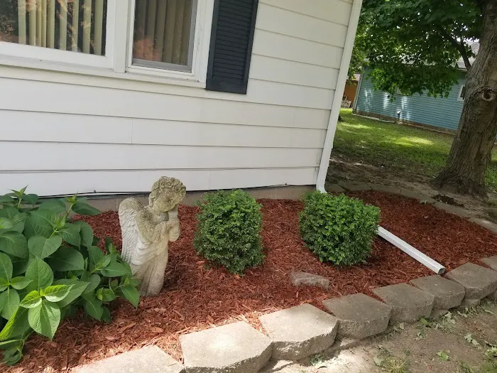 Williams Lawn & Landscaping/Snow Removal Picture 7