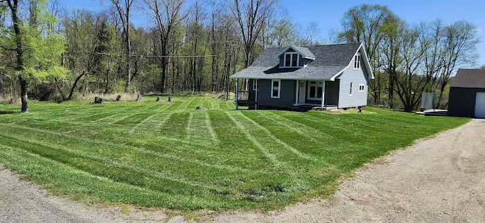 M & J Lawn Care Picture 5