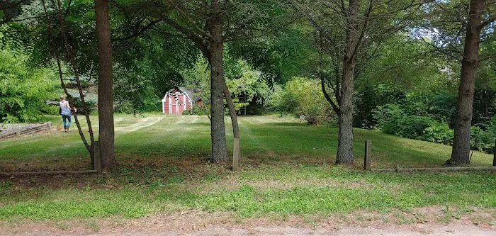 M & J Lawn Care Picture 1