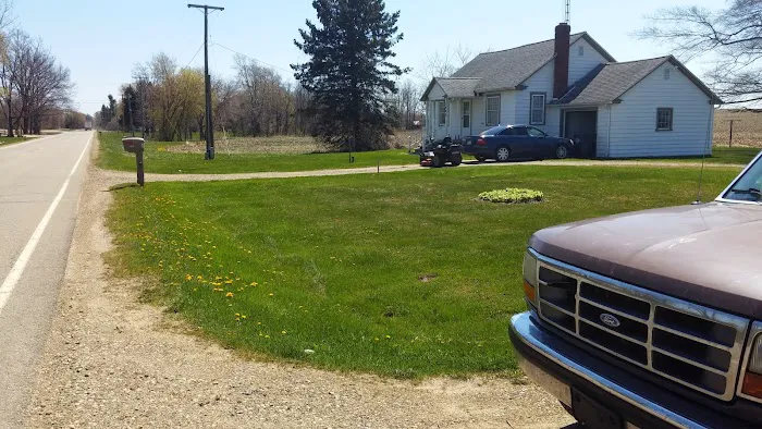 M & J Lawn Care Picture 8