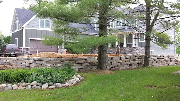 Roberts Landscapes Picture 1