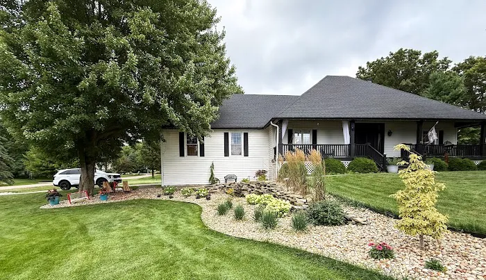 Penning Landscape Maintenance Picture 1