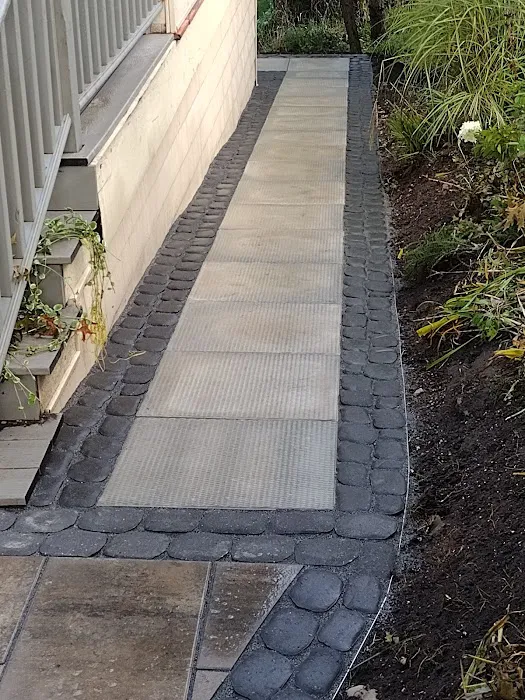 Hernandez Lawn Care & Landscaping Picture 5