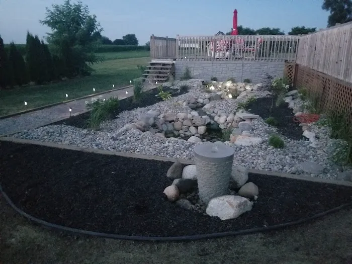 Reyes Landscaping, LLC & Hardscape Picture 4
