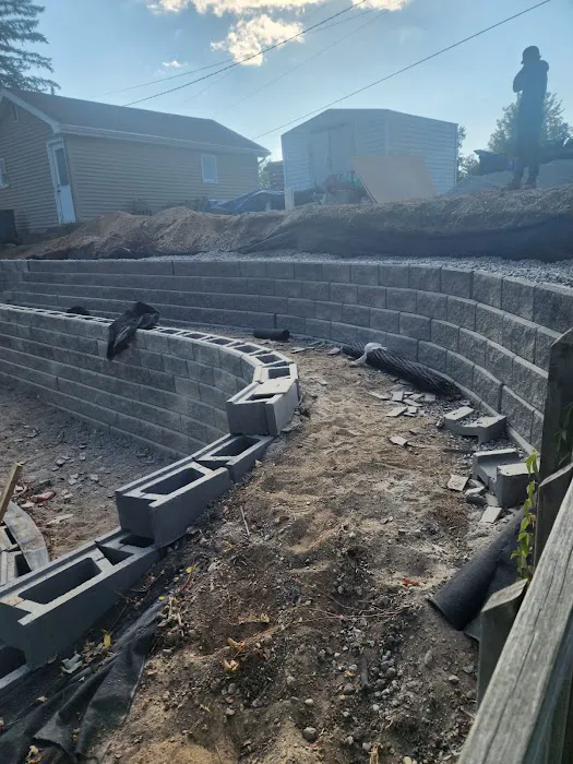 Reyes Landscaping, LLC & Hardscape Picture 1