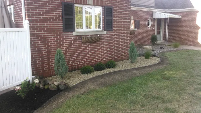 ROOKLEIF Lawn & Landscape Picture 8